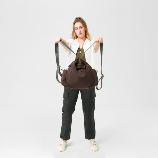 AIR CONVERT TOTE