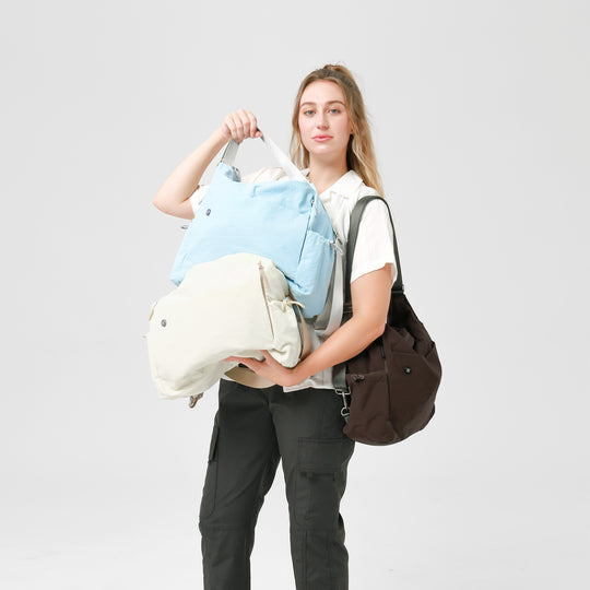 AIR CONVERT TOTE
