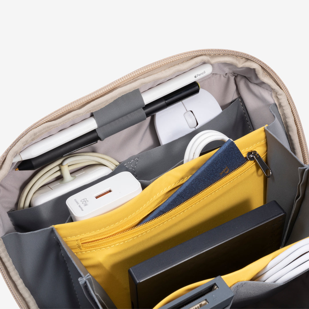 Tech Pouch